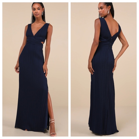 Lulus Dresses & Skirts - NWT Lulus Compelling Poise Navy Blue Plisse Cutout Sleeveless Maxi Dress Large